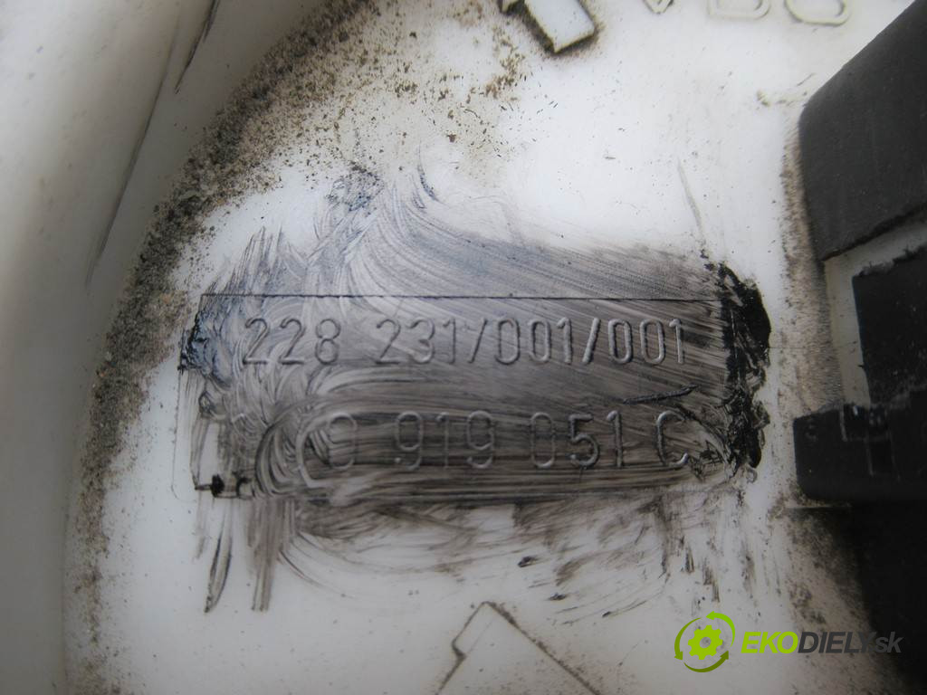 Audi A3 8L       0  pumpa paliva vnitřní 1J0919051C
