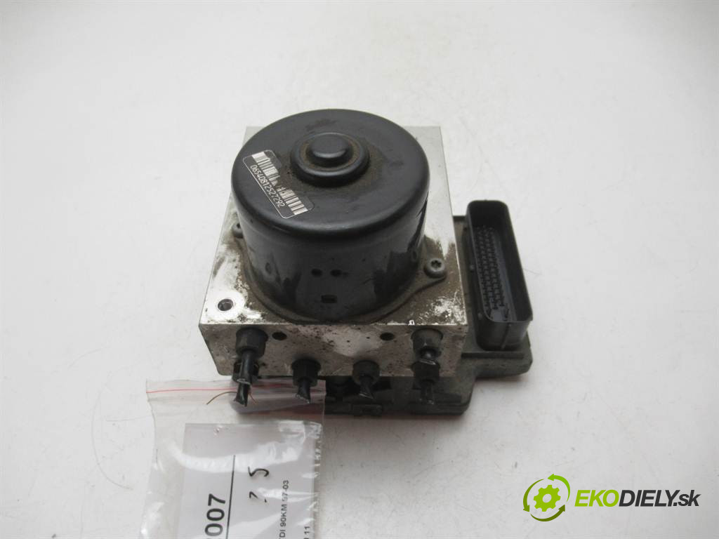 Volkswagen Golf IV       0  pumpa abs 1C0907379