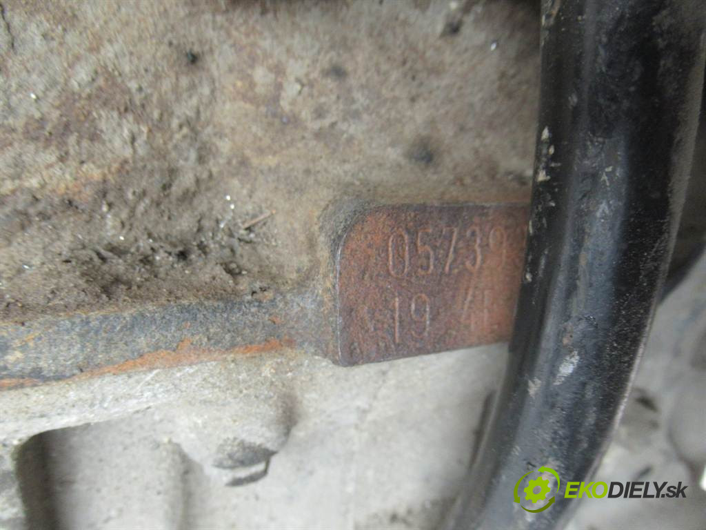 BMW 3 E46       0  motor M43B19