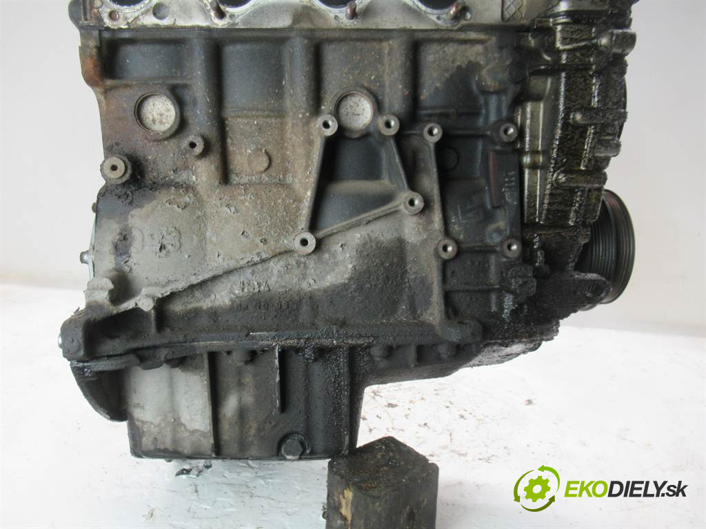 BMW 3 E46       0  motor M43B19
