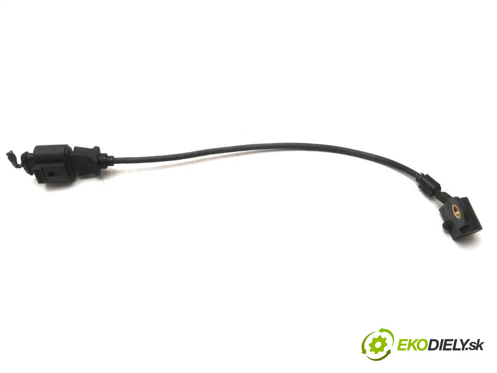 Seat Ibiza III 6L       0  snímač pozície vačkového hriadeľa - 045906433C