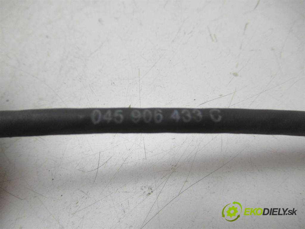 Seat Ibiza III 6L       0  snímač pozície vačkového hriadeľa - 045906433C