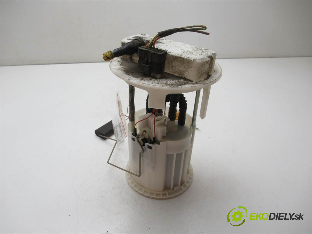 Citroen C2       0  pumpa paliva vnútorná 9645187980