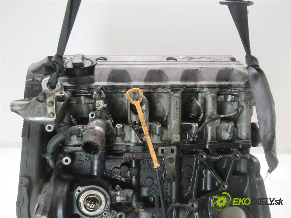 Audi A6 C4       0  motor AEL