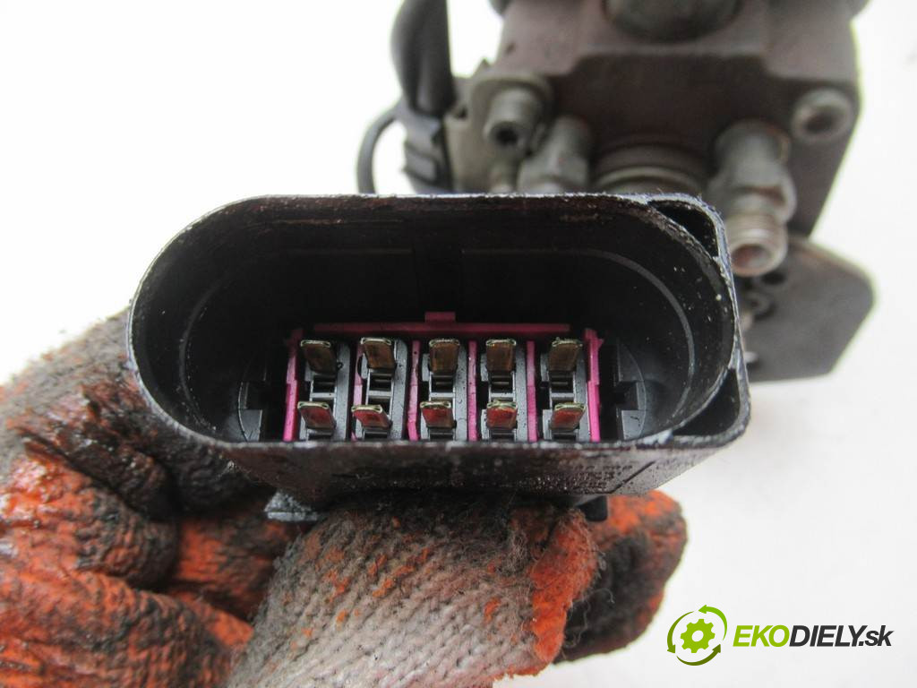 Volkswagen Lupo       0  pumpa vstřikovací 028130081P 0460404967