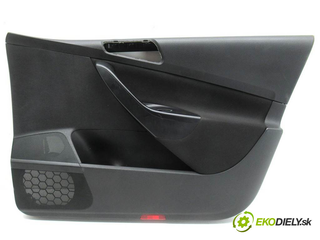 Volkswagen Passat B6       0  ča dveře přední část pravý tapacír