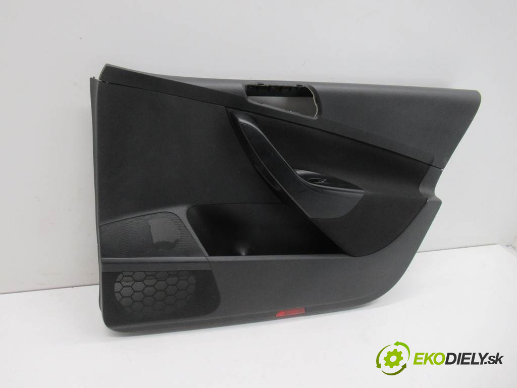 Volkswagen Passat B6       0  ča dveře přední část pravý tapacír