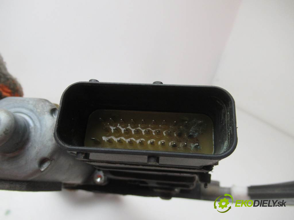 Skoda Octavia I LIFT       0  mechanismus okna přední část levý 1U4959801D