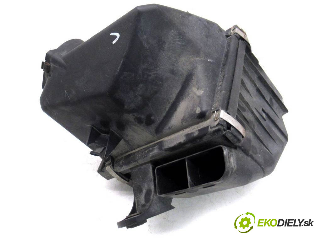 Audi A4 B5       0  obal filtra vzduchu 058133837