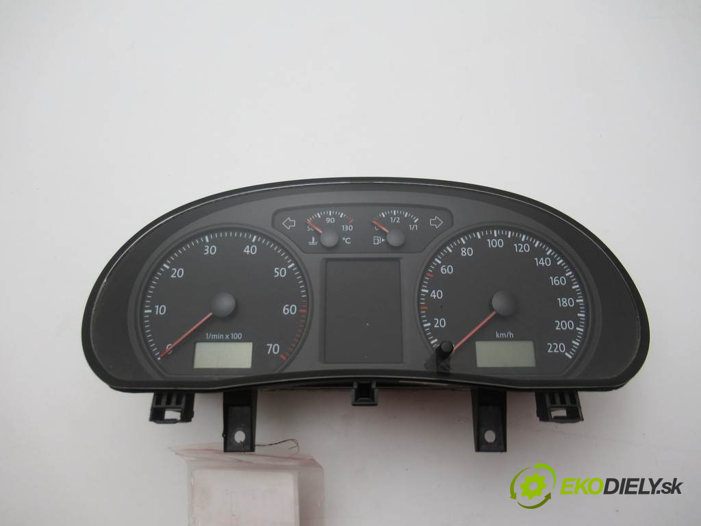 Volkswagen Polo IV 9N LIFT       0  prístrojovka 6Q0920823R