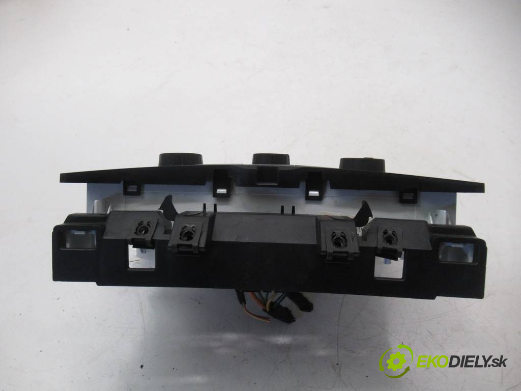 Fiat Punto Evo       0  panel ovládania kúrenia