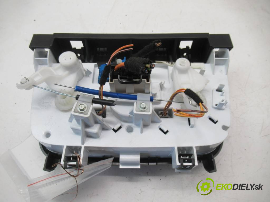 Fiat Punto Evo       0  panel ovládania kúrenia