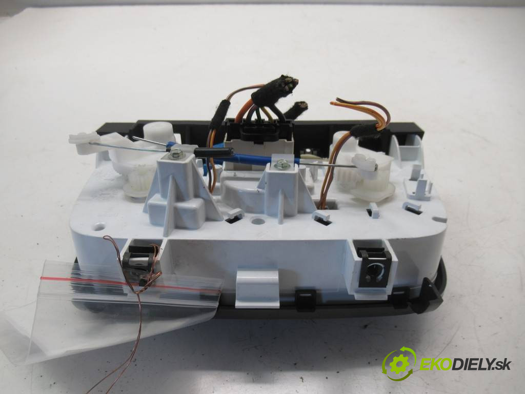 Fiat Punto Evo       0  panel ovládania kúrenia