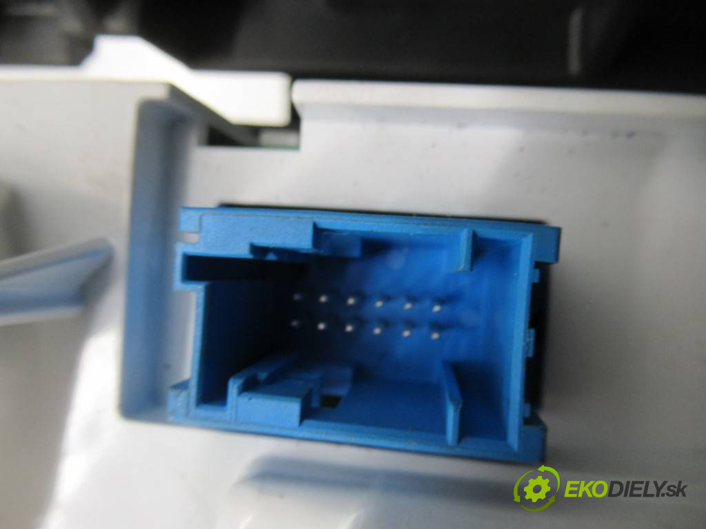 Fiat Punto Evo       0  panel ovládania kúrenia