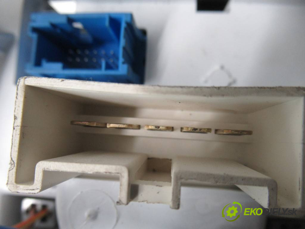 Fiat Punto Evo       0  panel ovládania kúrenia