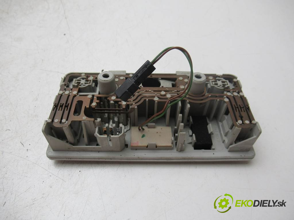Skoda Octavia I LIFT       0  svetlo svetlo 1U0947105B