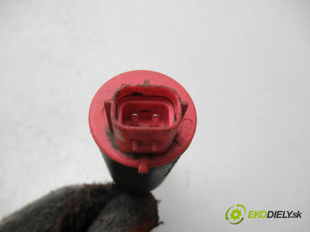 Honda Civic VII       0  motorek ostřikovače