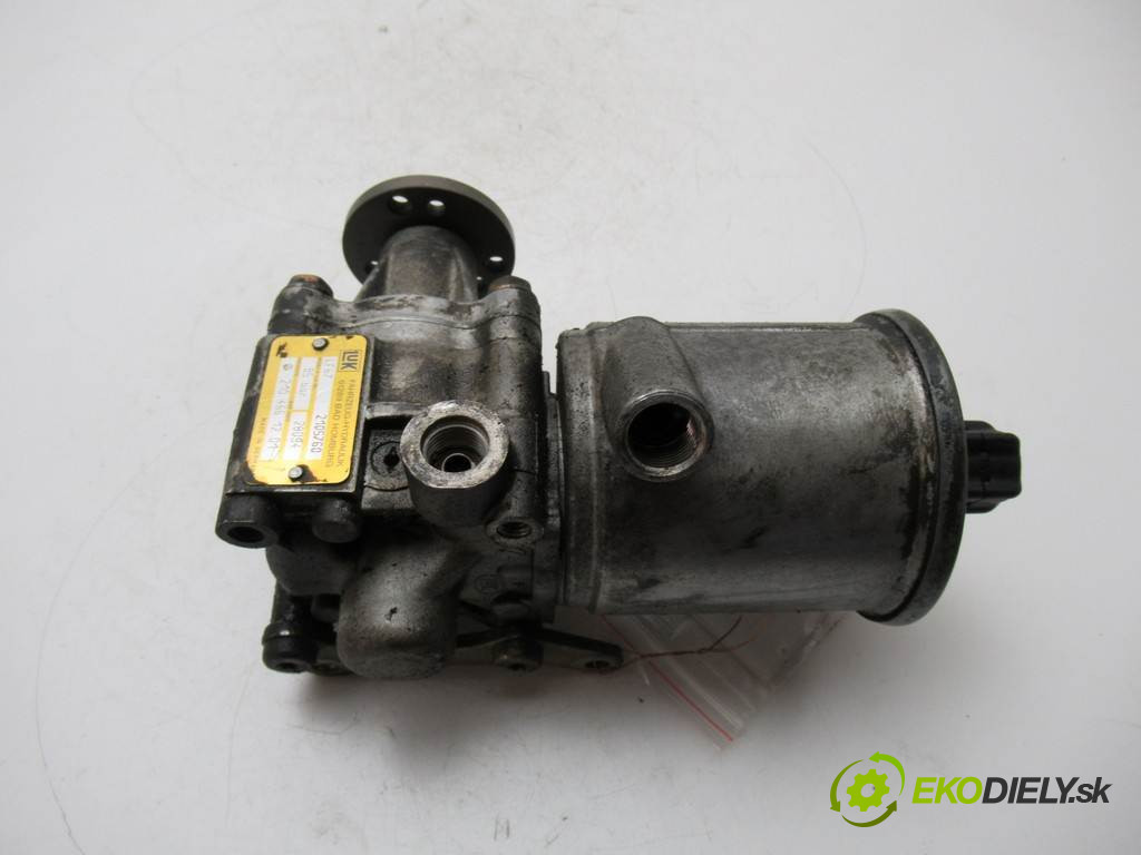 Mercedes-Benz C W202       0  pumpa servočerpadlo 2104661201