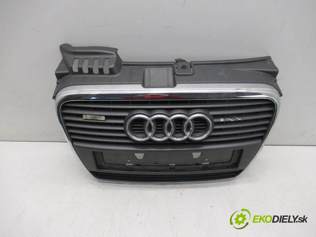 Audi A4 B7       0  mriežka maska 8E0853651J