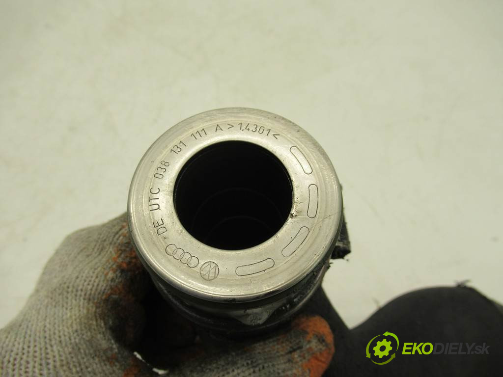 Audi A4 B7       0  rúra hadice turba 8E0145790D