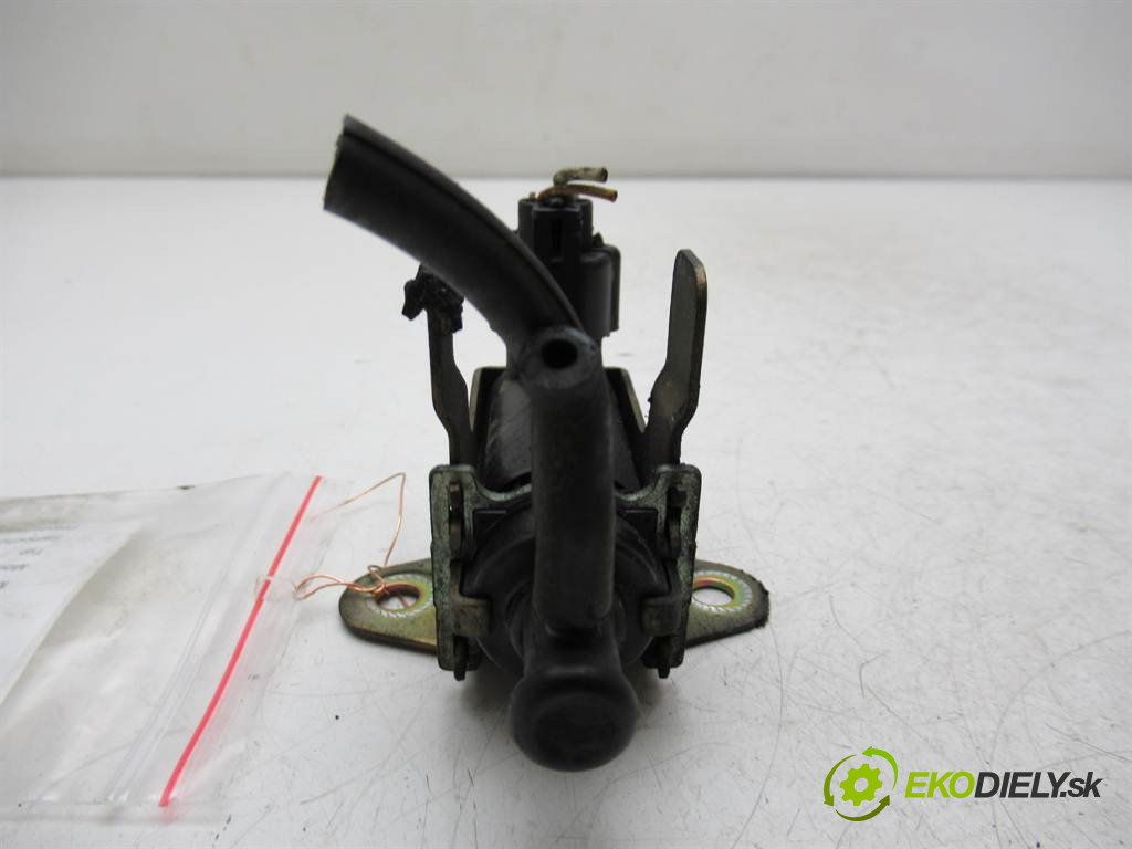 Mazda 6       0  ventil tlaku 139700-0700