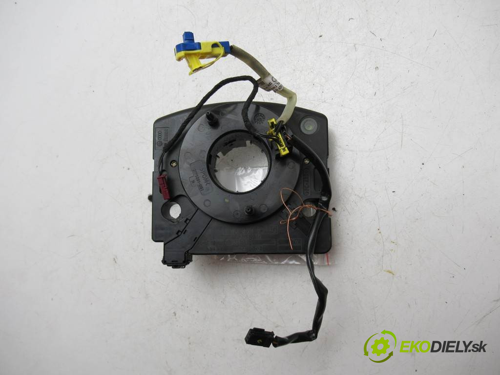 Audi A3 8L FL       0  kroužek slimák airbag 1J0959654AG