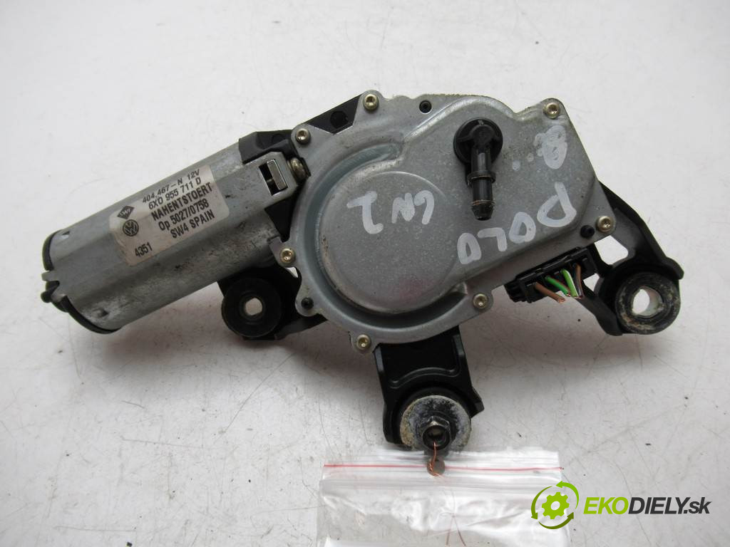 Volkswagen Golf IV       0  motorček stieračov zad 6X0955711D