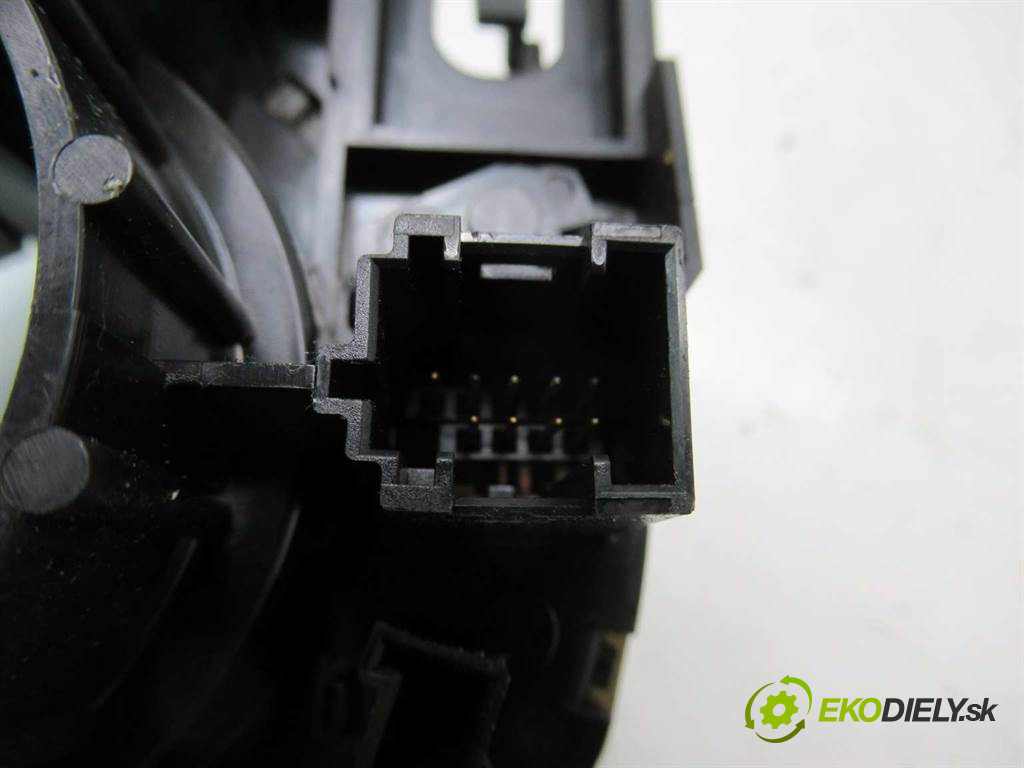BMW 3 E46       0  krúžok, slimák airbag 8376445