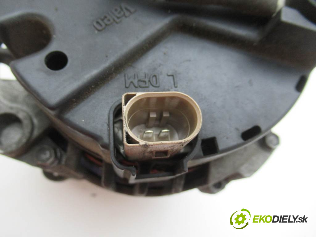 Audi A3 8L FL       0  alternátor 038903023S