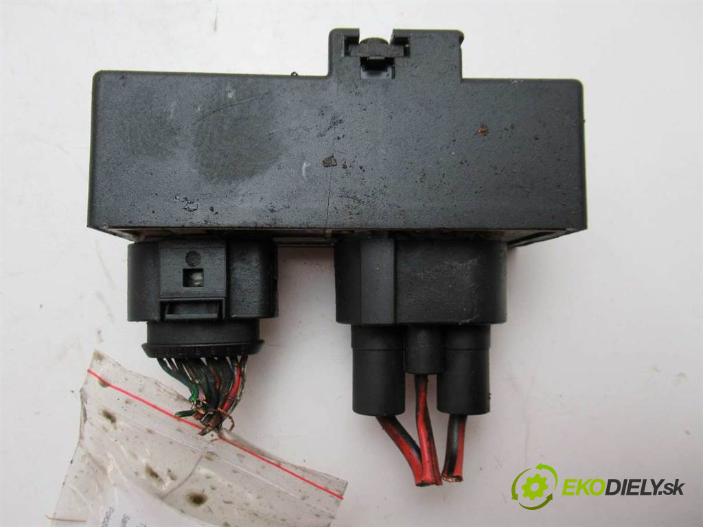 Volkswagen Golf IV       0  modul řídící jednotka ventilátoru 1J0919506K