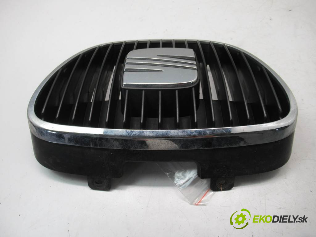 Seat Ibiza III 6L       0  mřížka maska 6L0853651