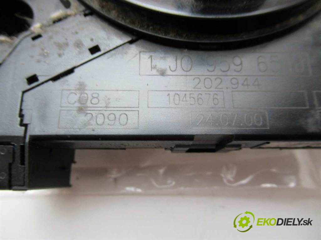 Volkswagen Passat B5       0  krúžok, slimák airbag 1J0959654J