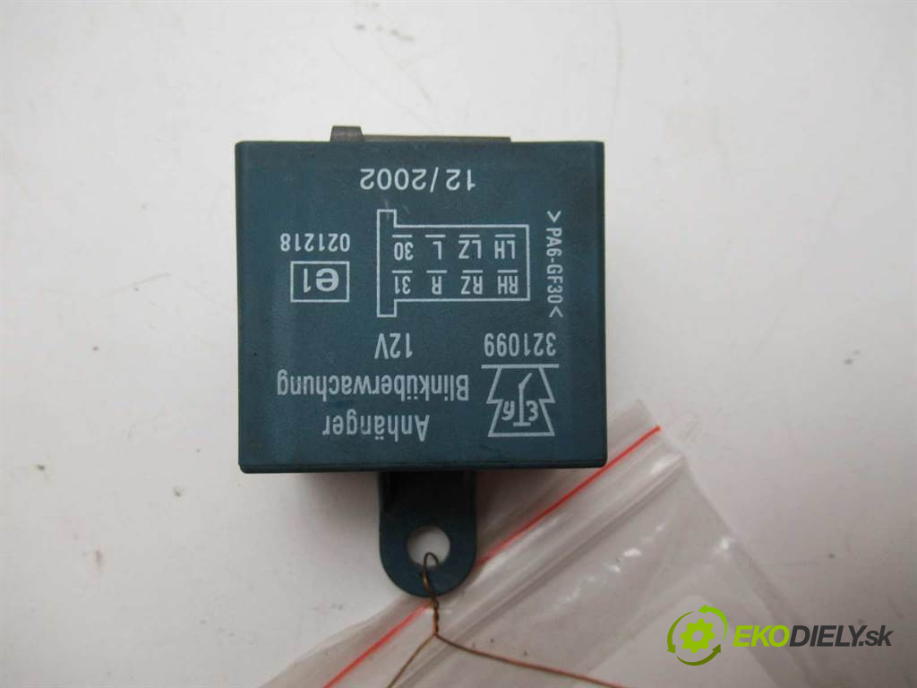 Volkswagen Passat B5       0  modul ťažného oka 321099