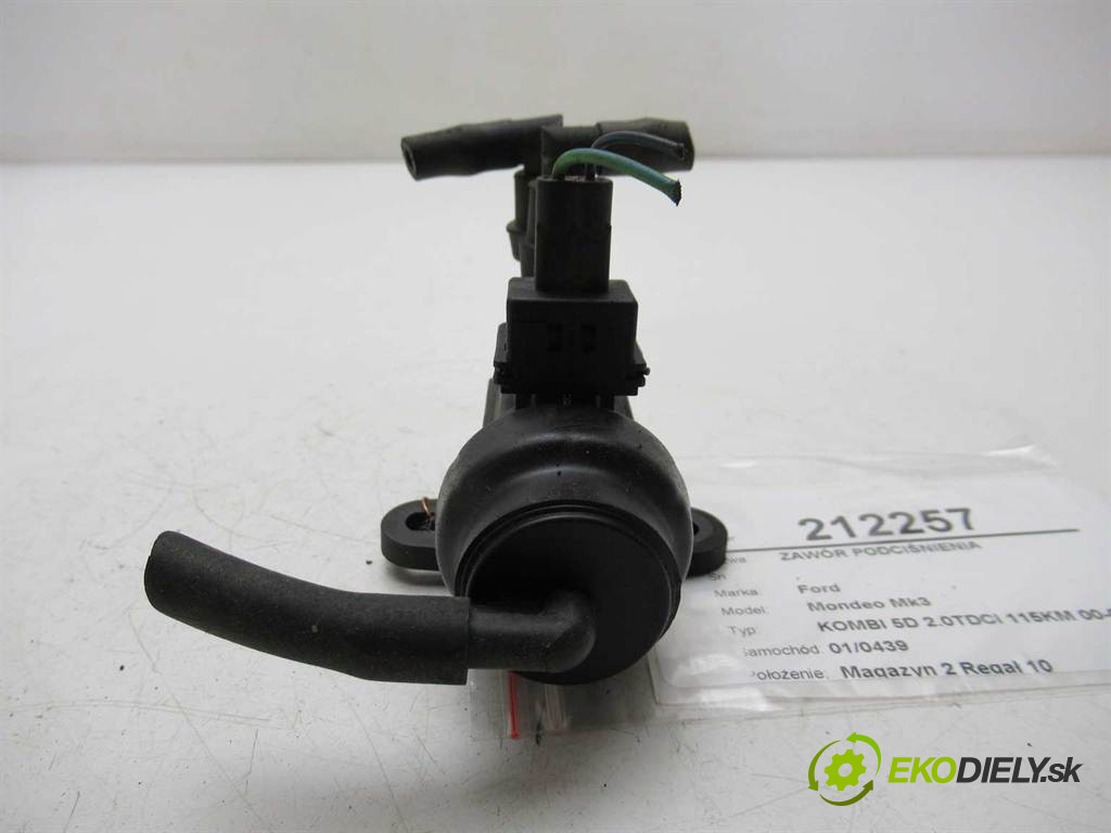 Ford Mondeo Mk3       0  ventil tlaku 3S7Q-9E882-AA