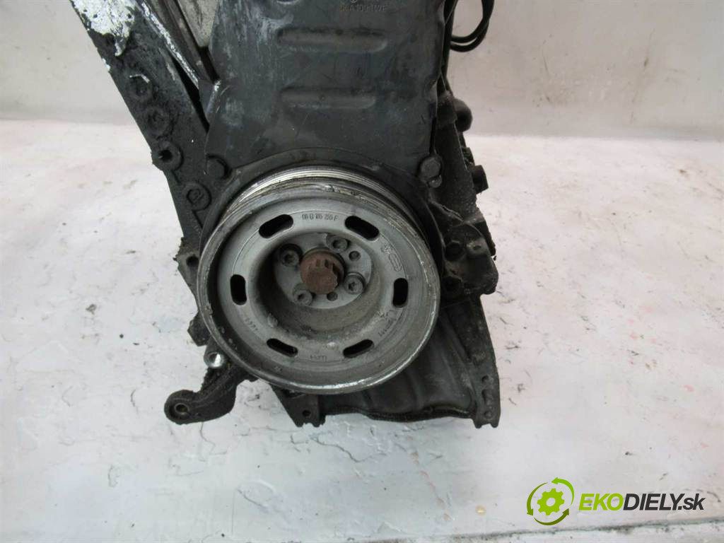 Audi A4 B5       0  motor AHL