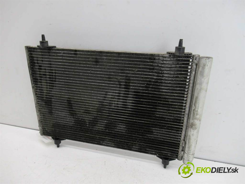 Peugeot 307 SW LIFT       0  chladič klimatizace