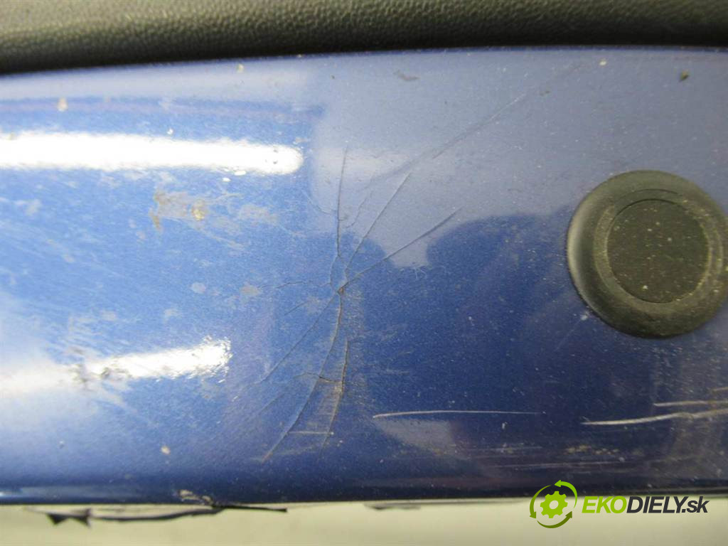 Volkswagen Passat B5       0  nárazník predný