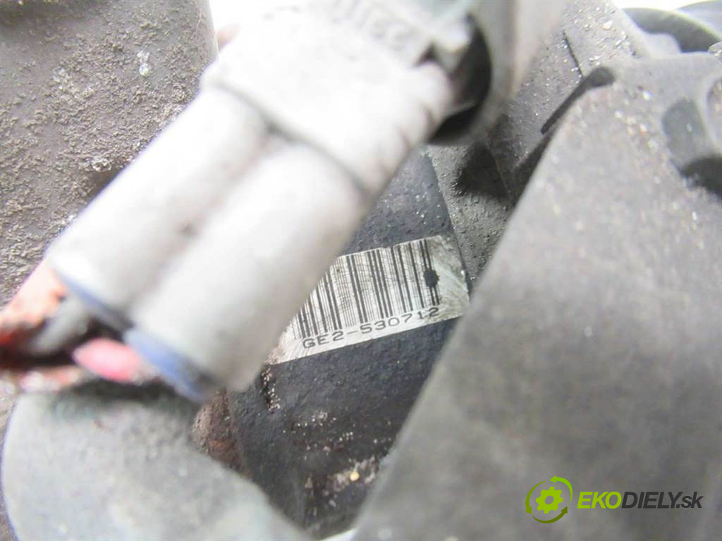 Toyota Yaris II       0  kompresor klimatizace 447260-2331