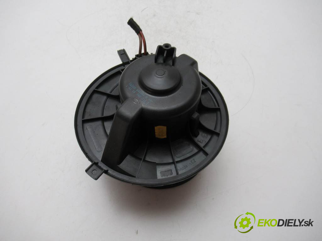 Skoda Octavia II LIFT       0  ventilátor - topení