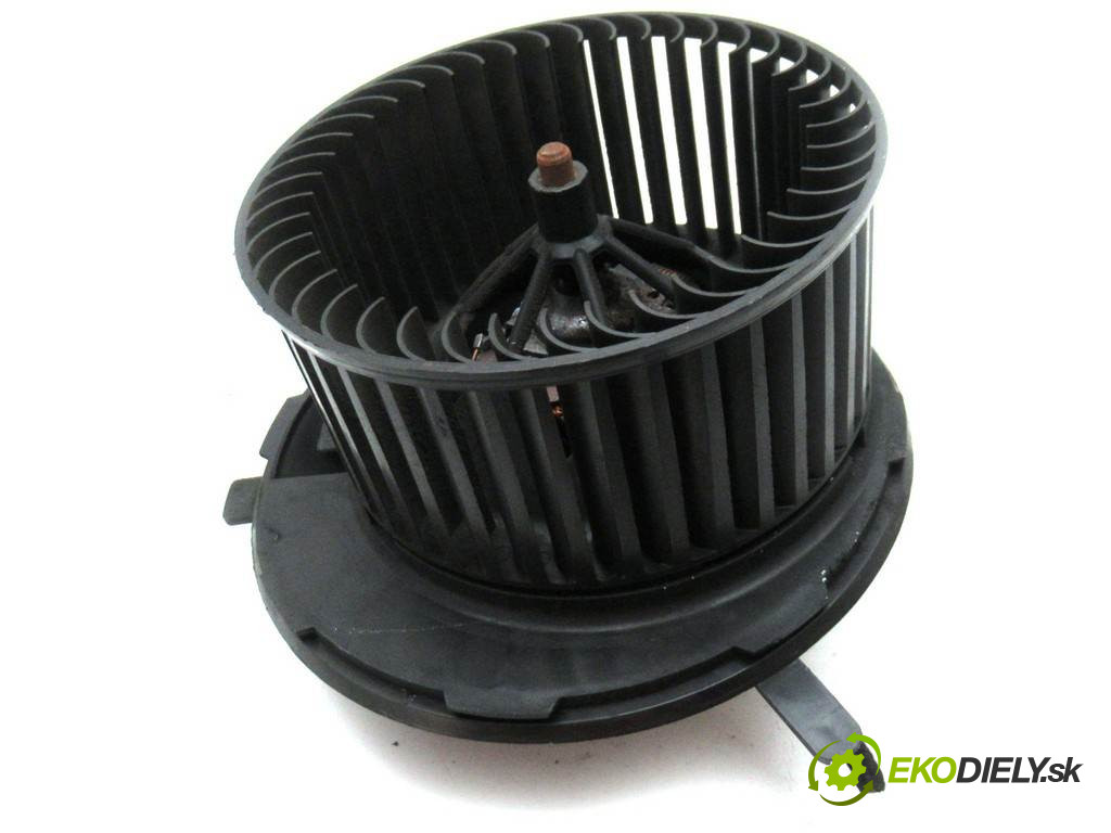 Skoda Octavia II LIFT       0  ventilátor - topení