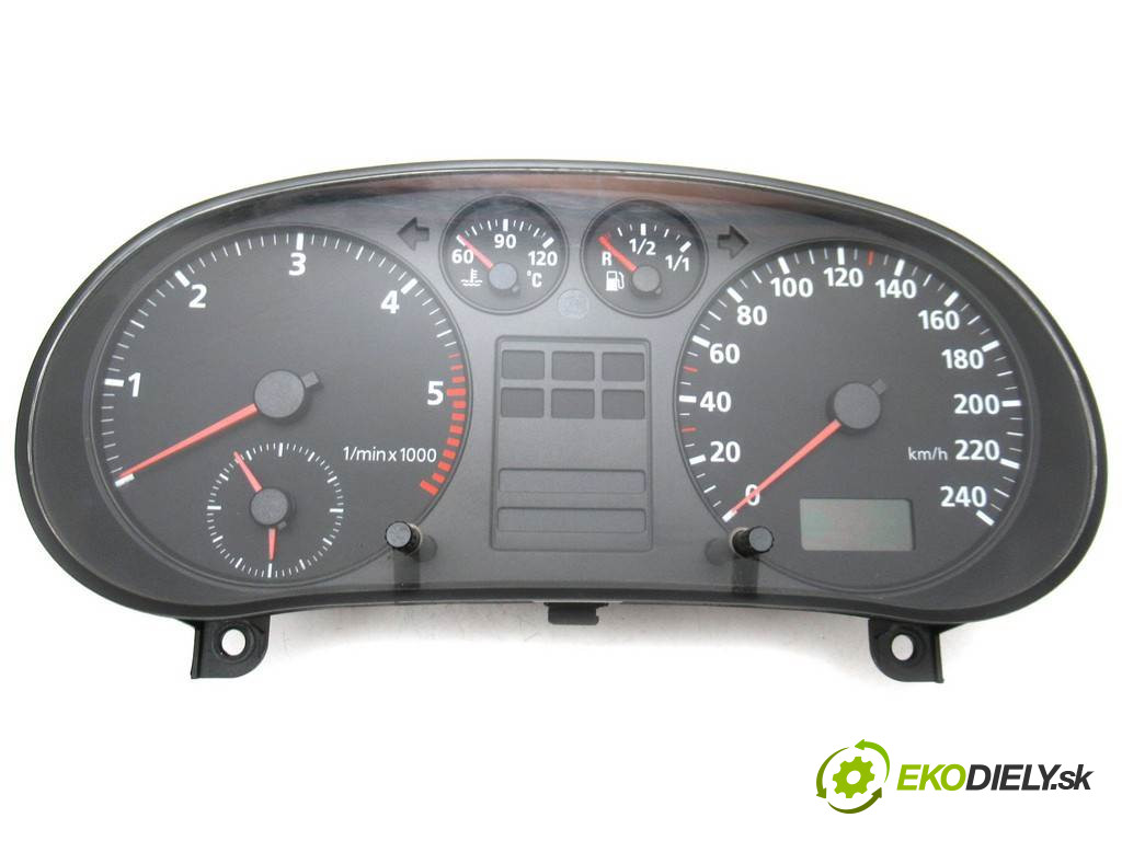 Audi A3 8L       0  prístrojovka 8L0919860