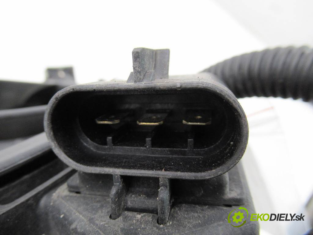 Opel Astra H       0  ventilátor klimatizace 13132559
