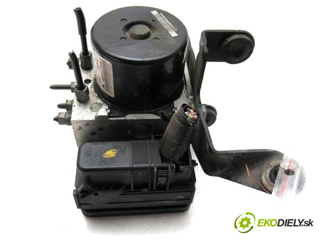Mazda 3 II       0  pumpa abs 8V61-2C405-AG