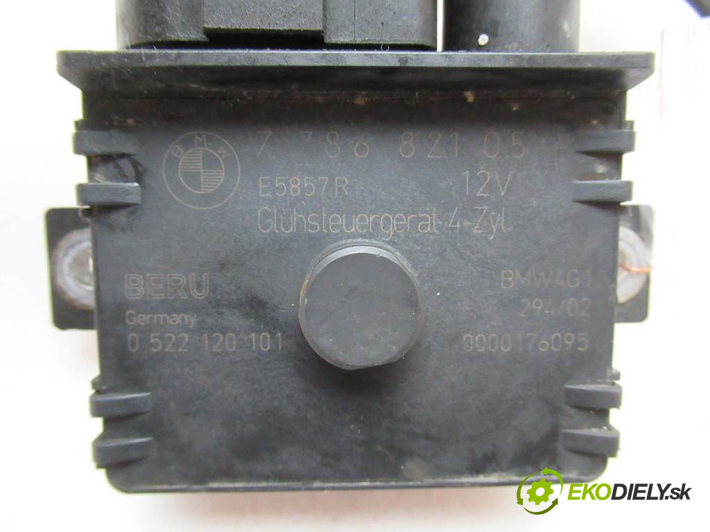 BMW 3 E46       0  relé svíček žhavení 0522120101