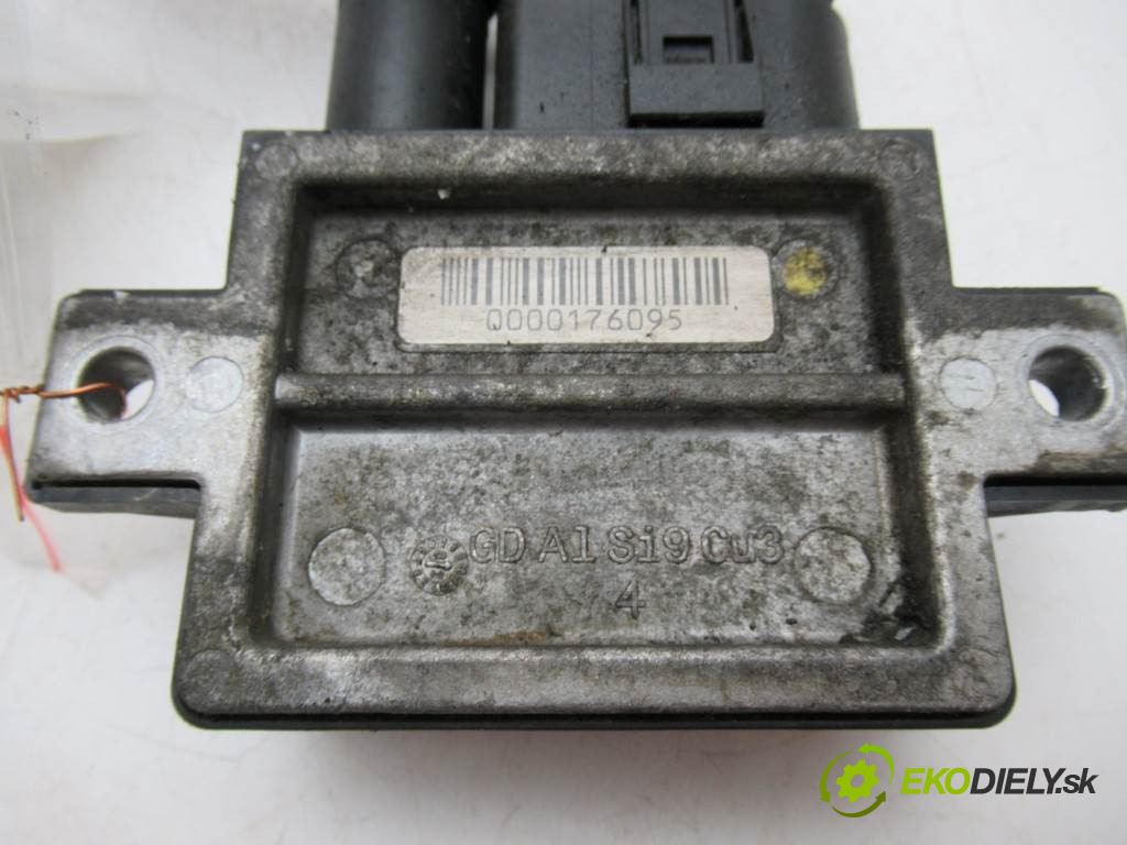 BMW 3 E46       0  relé svíček žhavení 0522120101