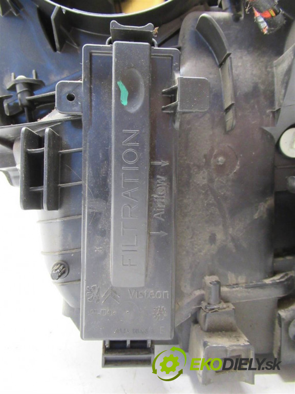 Peugeot 407       0  obal kúrenia kombajn