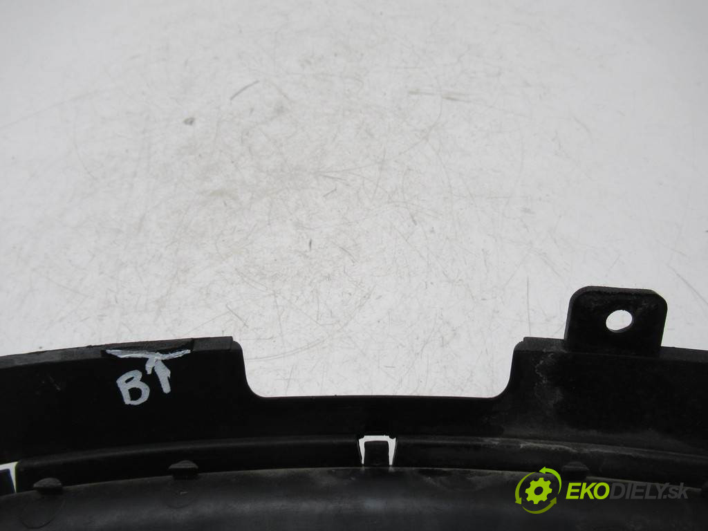 Seat Ibiza III 6L       0  mriežka maska 6L0853651