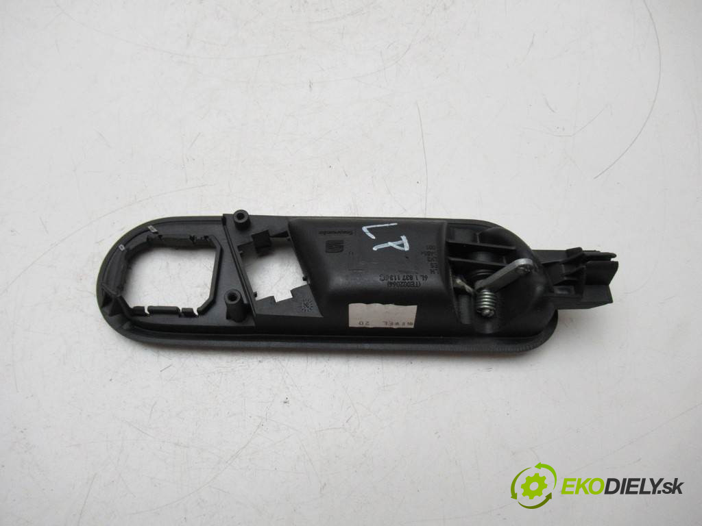 Seat Ibiza III 6L       0  klika přední část levá strana vnitřní 6L1837113C