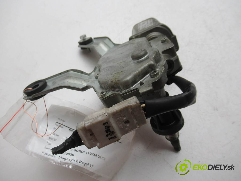 Hyundai Matrix       0  motorček stieračov zad 98700-17000