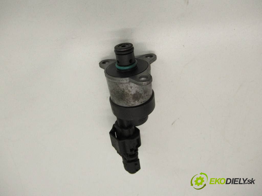 Opel Astra H       0  regulátor tlaku paliva 0928400654